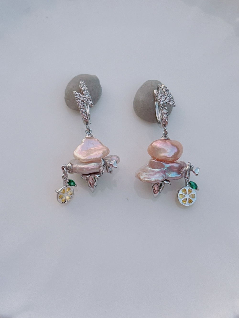 26E478 Handmade Freshwater Baroque Pearl Ice cream Cone Huggie Earrings